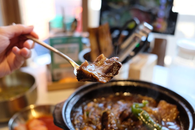 韓國|釜山 小香燉牛排骨 소촌갈비찜 해리단길본점:海雲台地鐵站旁,讓你一吃圈粉的傳統韓式料理 - 第22張圖