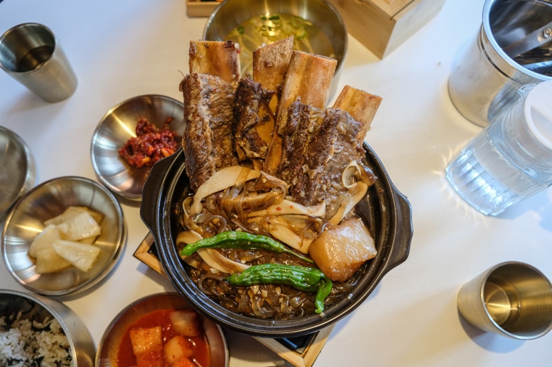 韓國|釜山 小香燉牛排骨 소촌갈비찜 해리단길본점:海雲台地鐵站旁,讓你一吃圈粉的傳統韓式料理 - 第24張圖