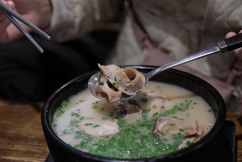 韓國|釜山 嚴湧帛豬肉湯飯 엄용백돼지국밥 해운대점:豬肉湯飯界的獨角獸,海雲台必訪豬肉湯飯 - 第17張圖