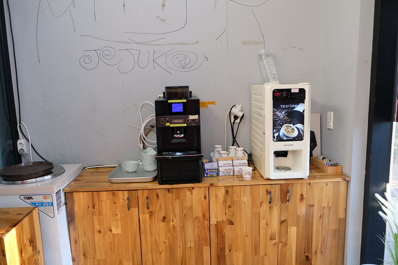 韓國|「Jejuko 제주코」濟州翰林邑黑豬肉專賣店:40年經驗主廚經營的道地濟州燒肉 - 第10張圖 韓國|「Jejuko 제주코」濟州翰林邑黑豬肉專賣店:40年經驗主廚經營的道地濟州燒肉