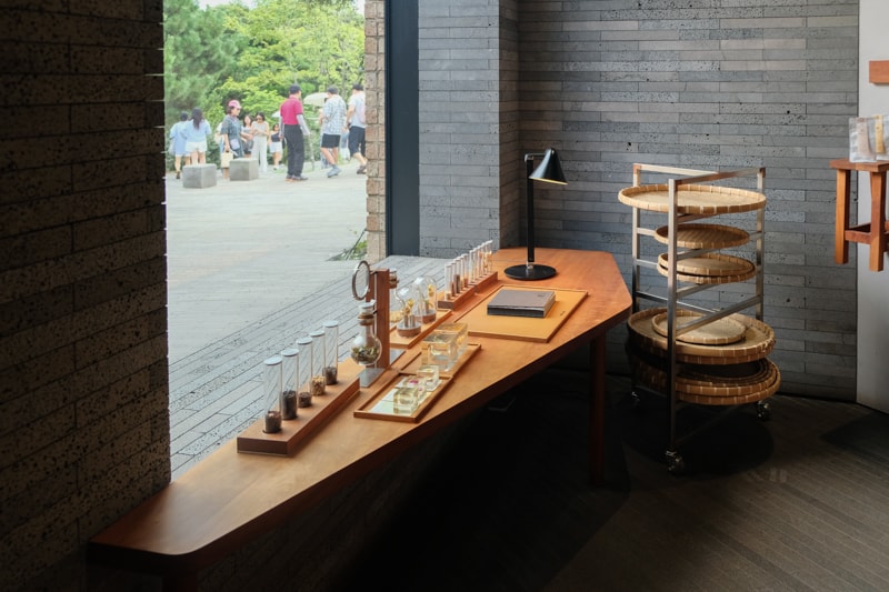 裡面傳統製茶工具的演示。