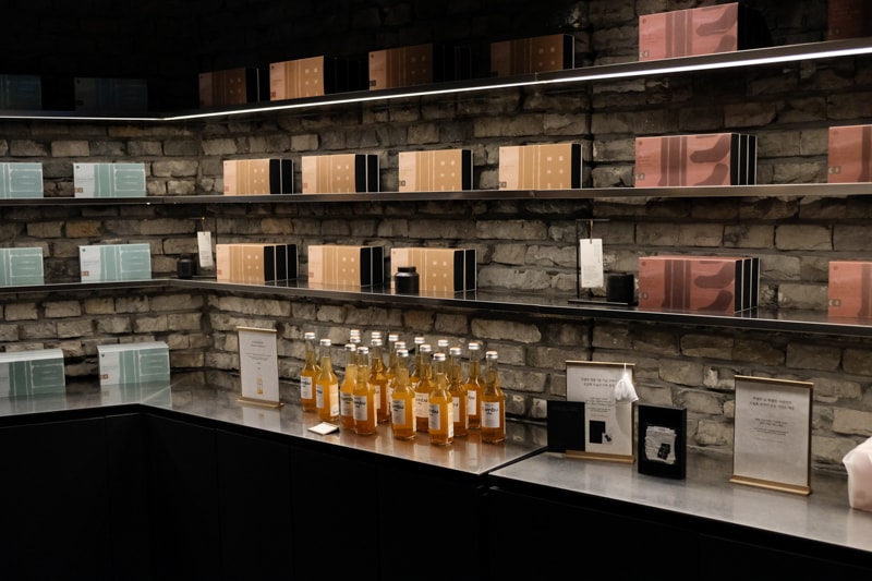 韓國｜濟州島 必去 OSULLOC 綠茶博物館 x innisfree JEJU HOUSE 濟州小屋：完整攻略（交通、必吃、拍照）