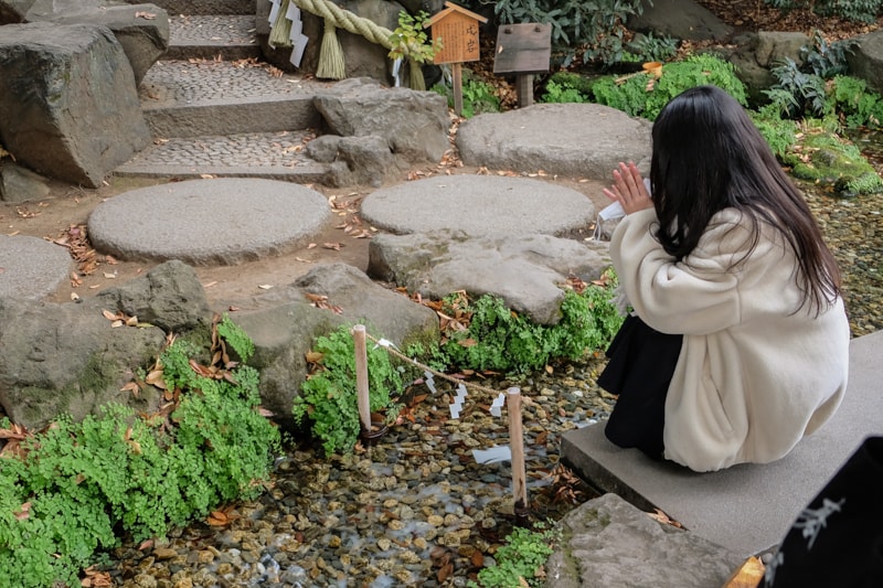日本｜東京 川越：冰川神社攻1500年求姻緣聖地、釣鯛魚御神籤與風鈴祭完全指南