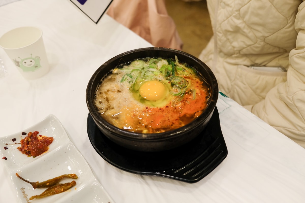 韓國｜全州 現代屋全州總店：黃豆芽湯飯發源地、菜單推薦與豆芽博物館