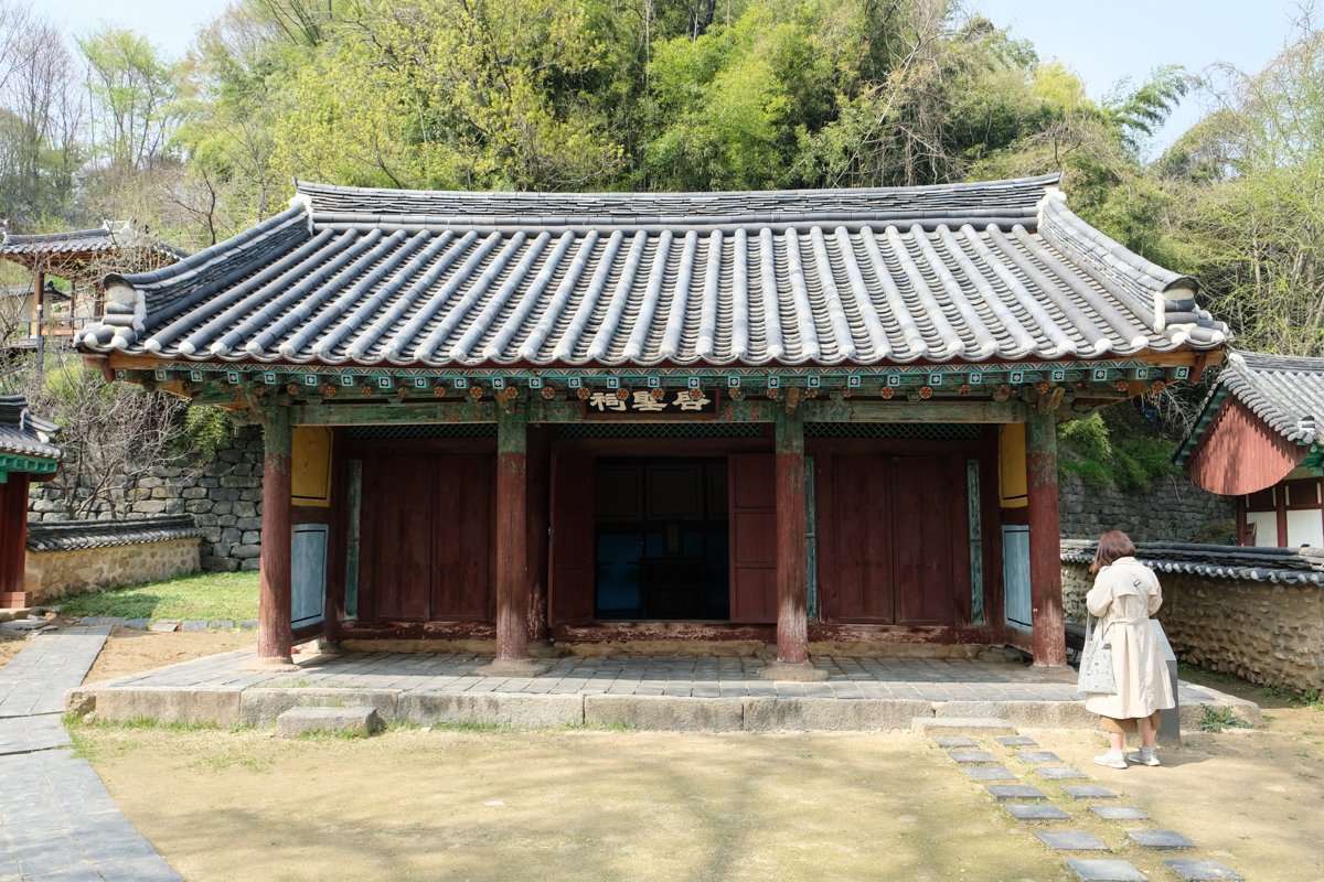 韓國|全州鄉校 전주향교:走進朝鮮時代的儒學校園,韓劇取景、韓屋村必訪古建築 - 第12張圖 韓國|全州鄉校 전주향교:走進朝鮮時代的儒學校園,韓劇取景、韓屋村必訪古建築